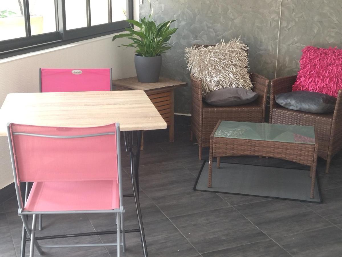 Apartamento Chambre Pinky Elisabeth Proche Paris Stains Exterior foto
